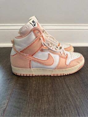 Nike Dunks Sneakers Artic Orange Womens 9.5
